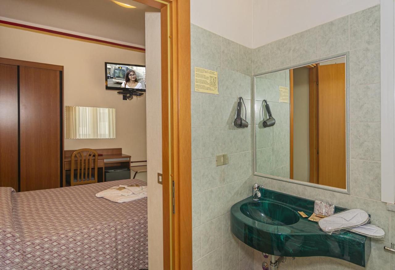 Hotel Dolly 비아레지오 외부 사진