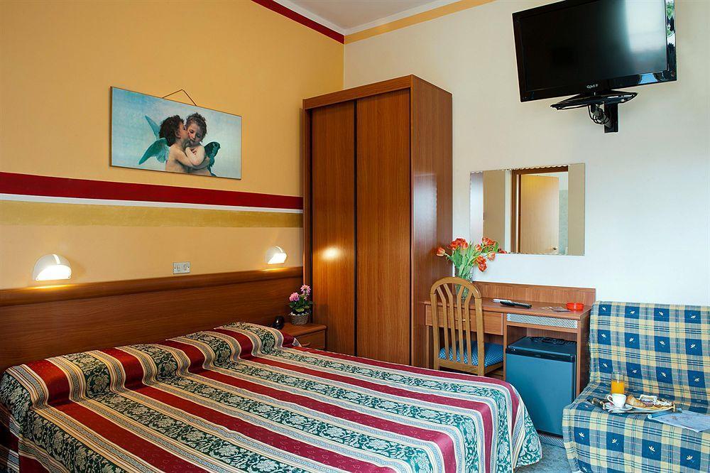 Hotel Dolly 비아레지오 외부 사진